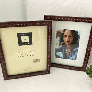 Regent Gallery  Set of Two Solid Wood 8 x 10 Picture Frames
